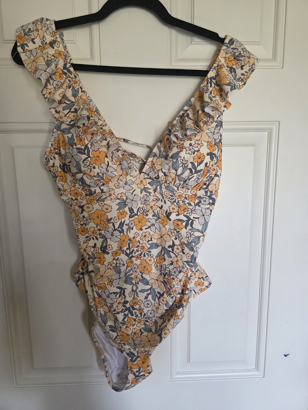 Cupshe Cream Floral Ruffle One-Piece Swimsuit with Orange & Green Accents - Picture 3 of 4